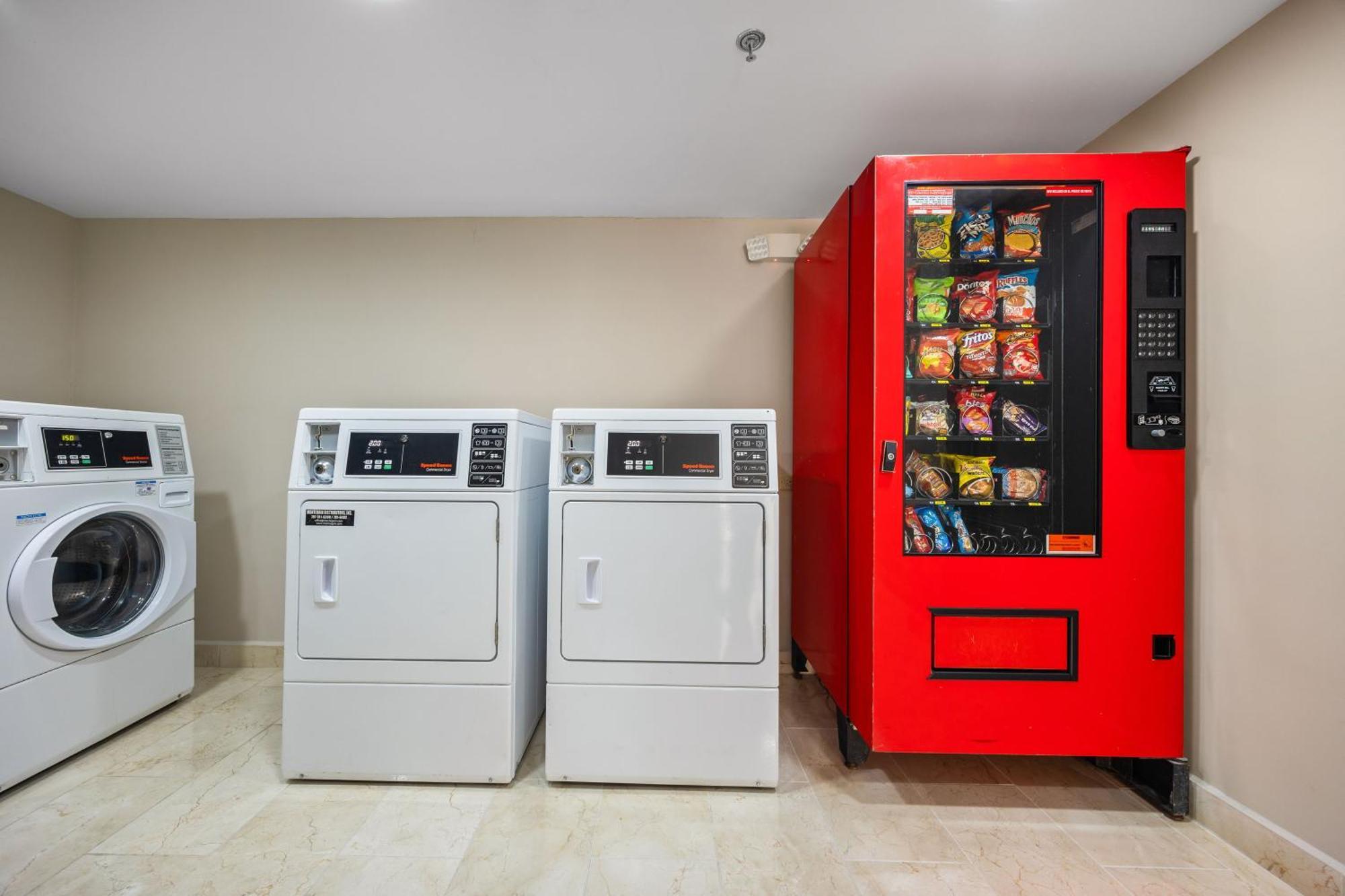 Holiday Inn Ponce & El Tropical Casino By Ihg Exterior foto