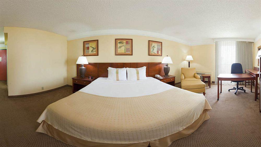 Holiday Inn Ponce & El Tropical Casino By Ihg Exterior foto